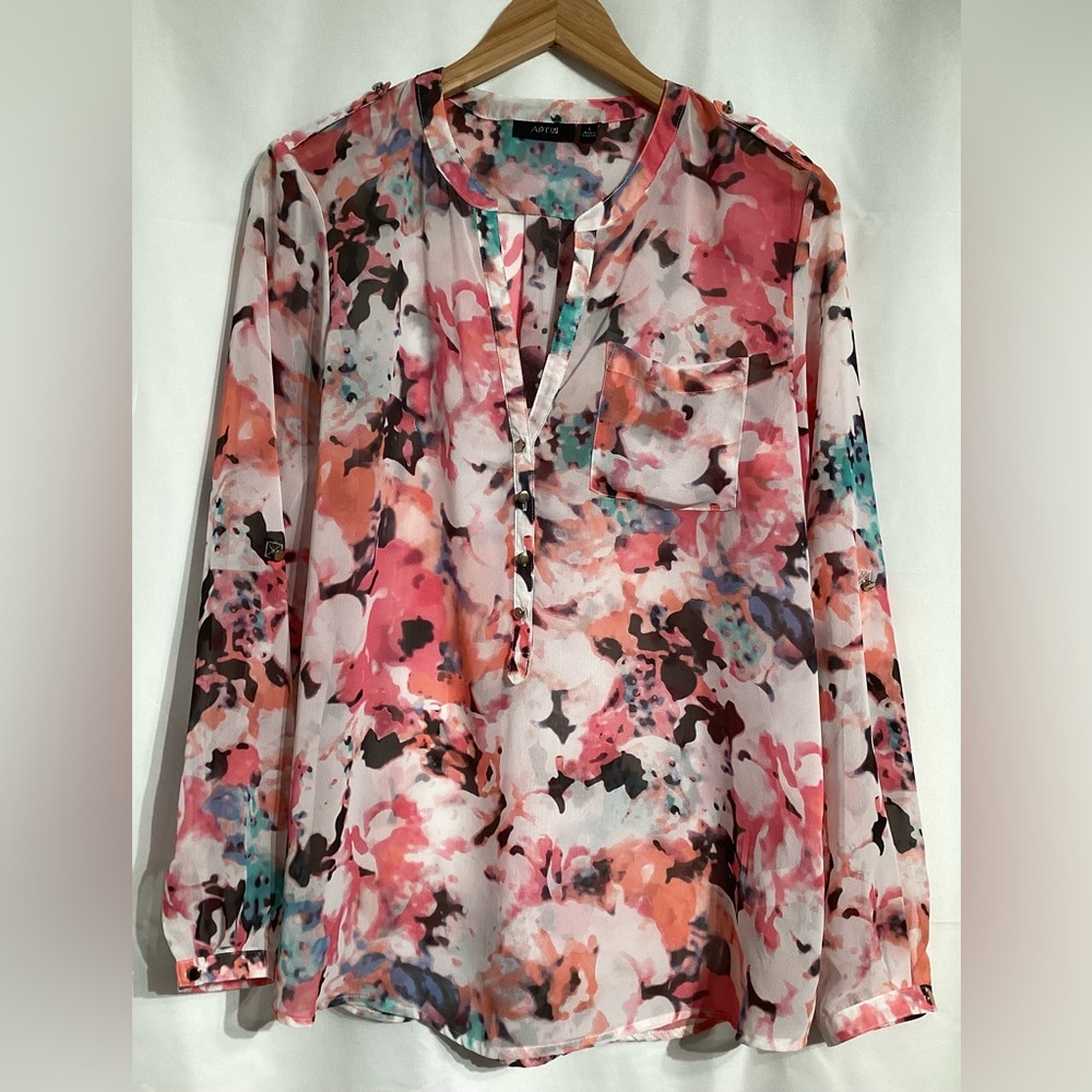 Apt 9. Floral sheer long sleeve blouse. Tropical print.